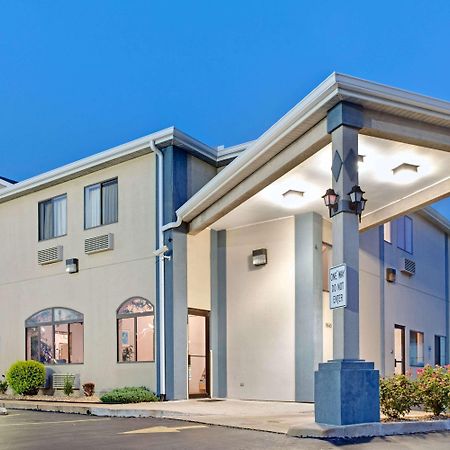 Travelodge By Wyndham St. Louis Berkeley Zewnętrze zdjęcie