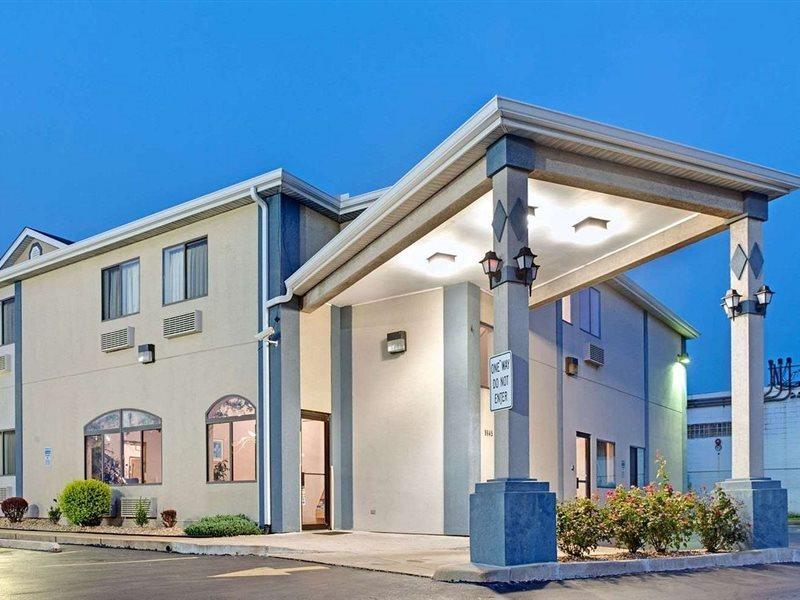 Travelodge By Wyndham St. Louis Berkeley Zewnętrze zdjęcie
