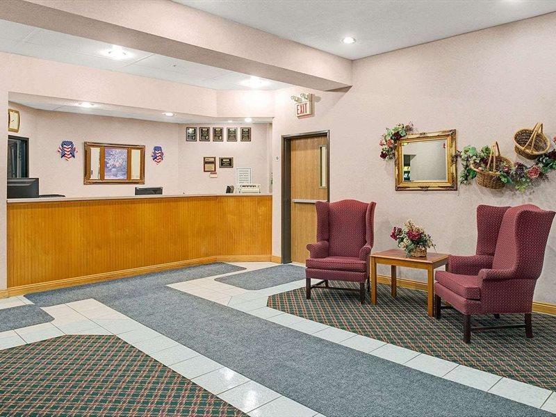 Travelodge By Wyndham St. Louis Berkeley Zewnętrze zdjęcie