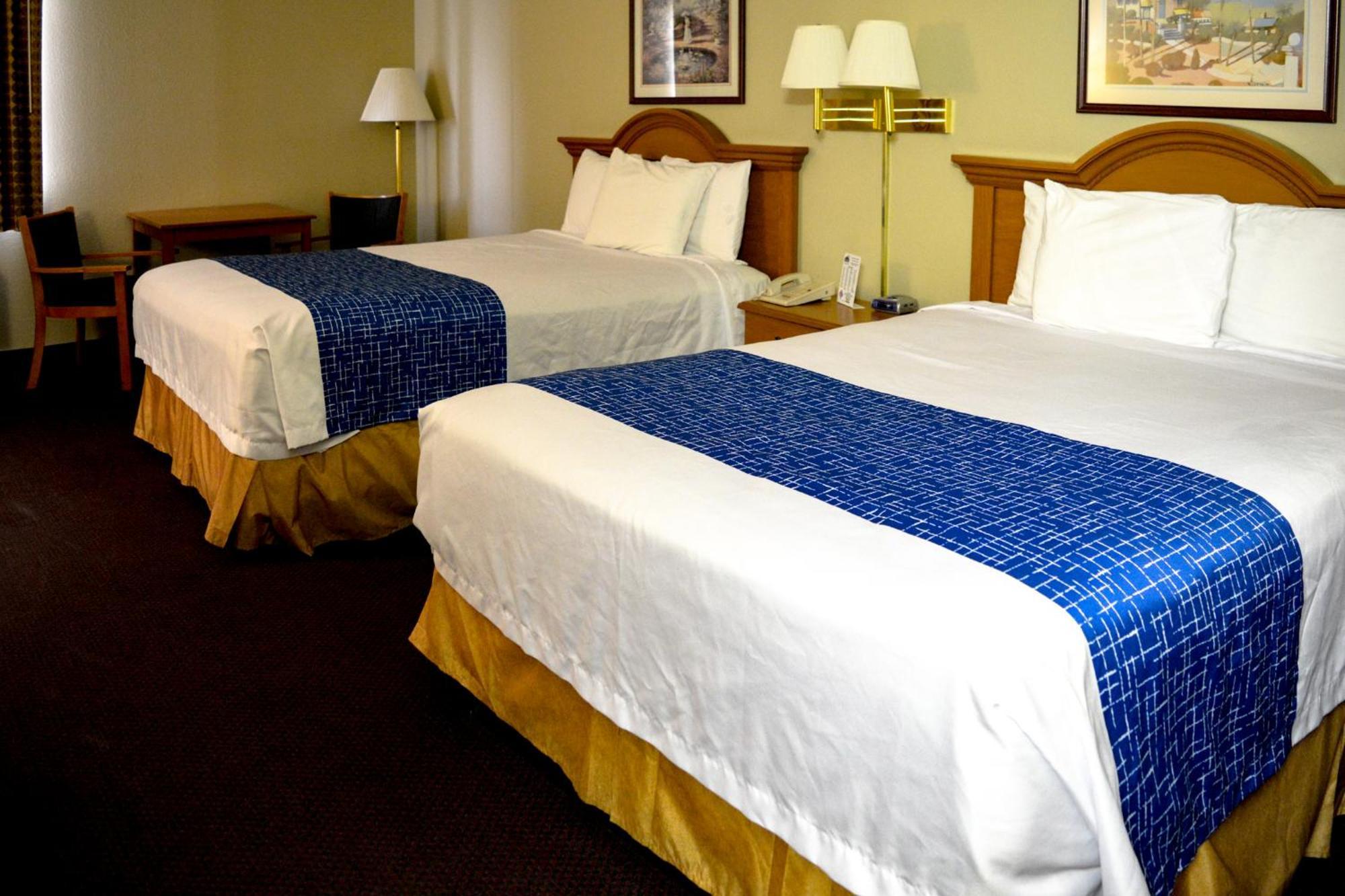 Travelodge By Wyndham St. Louis Berkeley Zewnętrze zdjęcie
